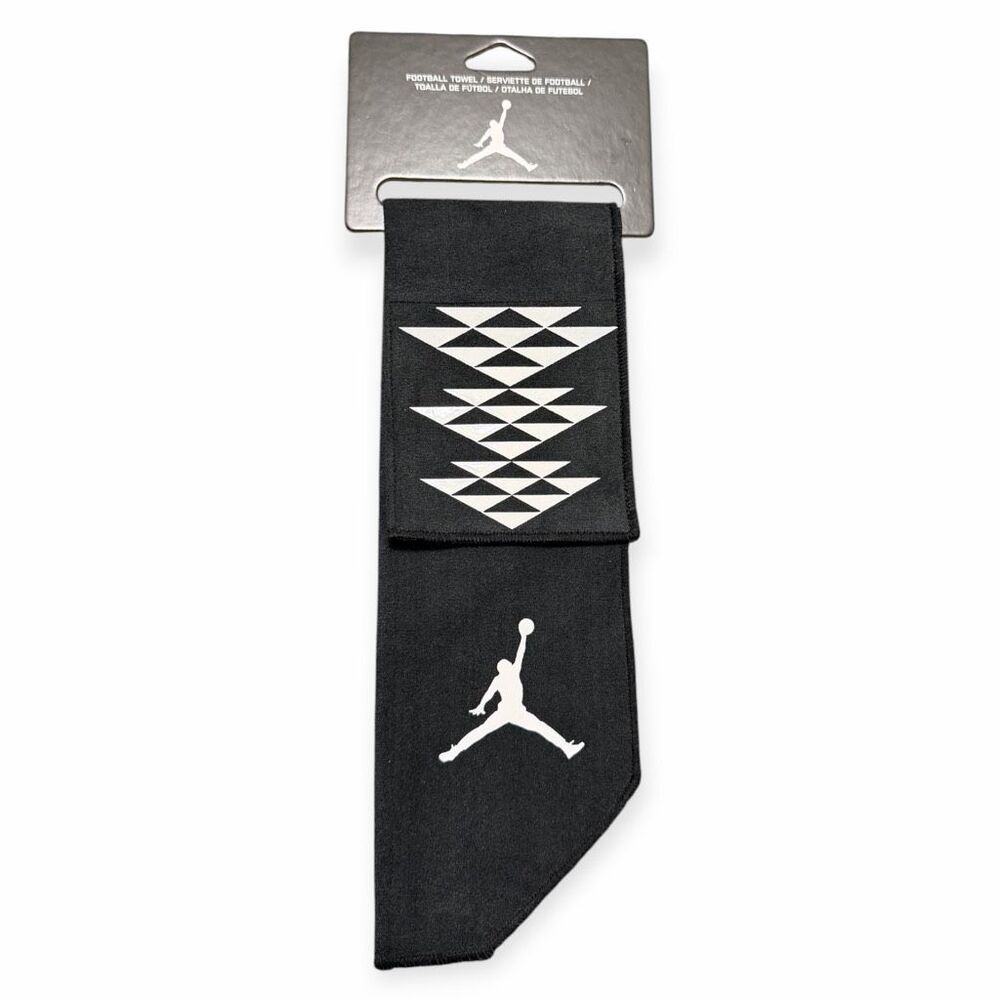 Nike Air Jordan Football Towel Black AC4118-010 New With Tags Rare